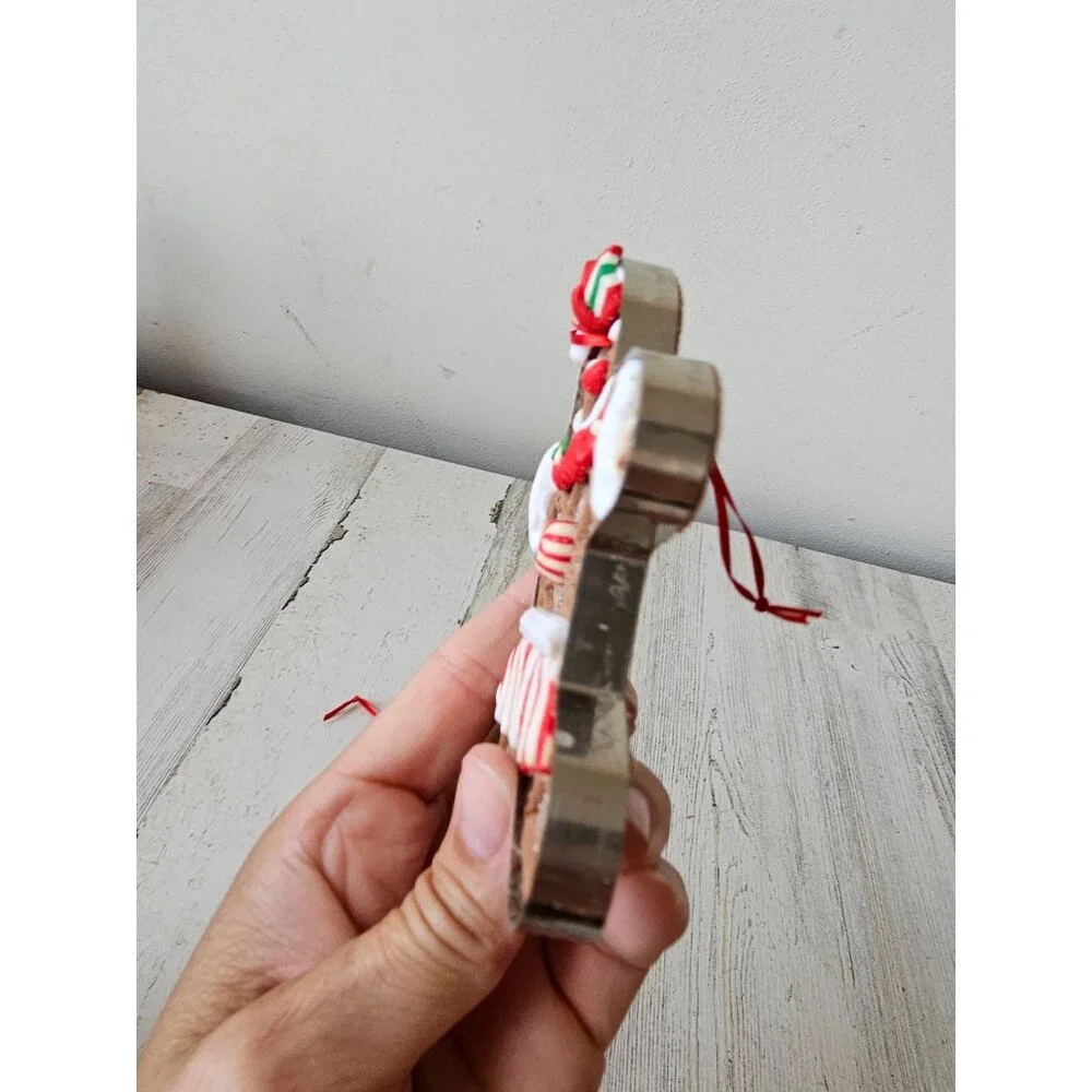 Vintage gingerbread cookie cutter ornament Xmas peppermint tree unique glitter s